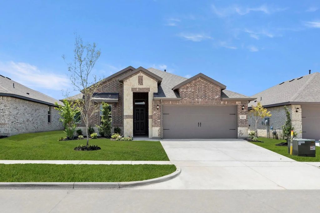 213 Van Horn Drive, Terrell