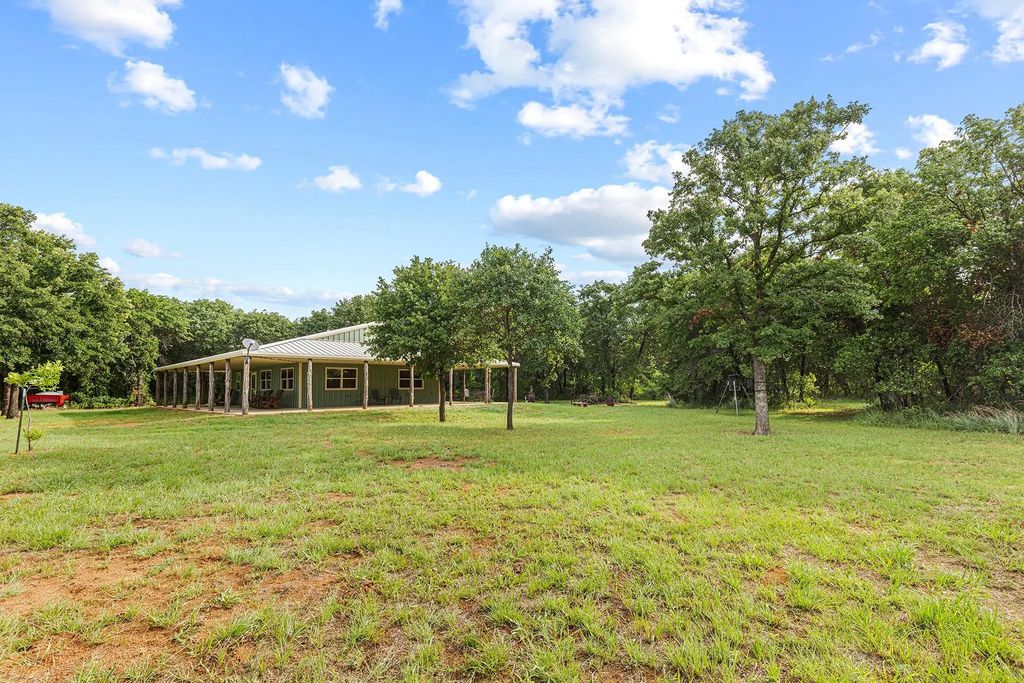 10371 State Hwy 148, Jacksboro