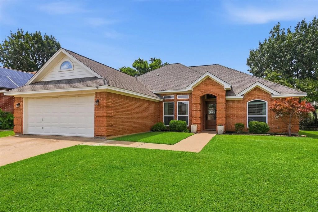 5936 Sundown Drive, Watauga