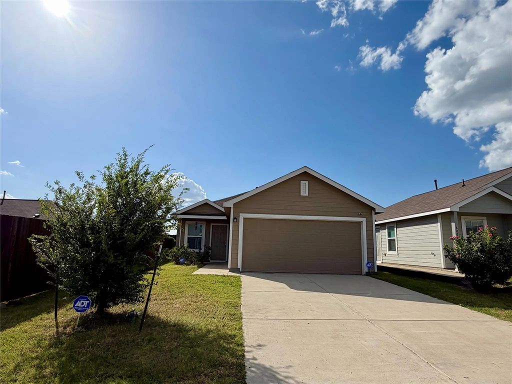 6010 Determine Lane, Forney
