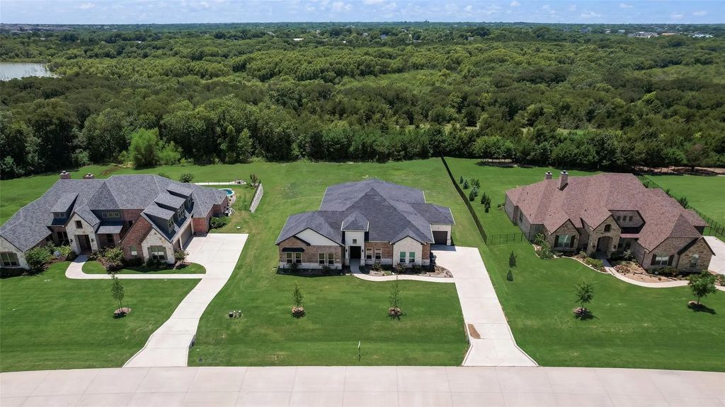 1045 Peppy San Drive, Lucas
