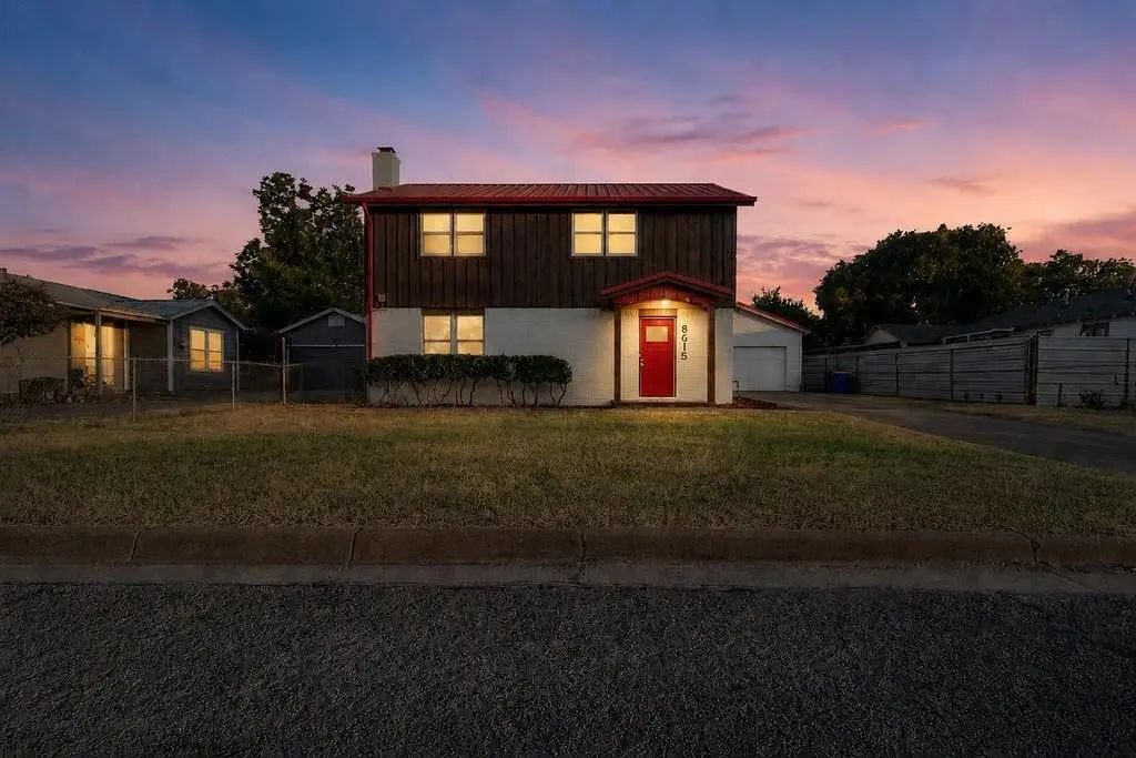 8615 Ronnie Street, White Settlement