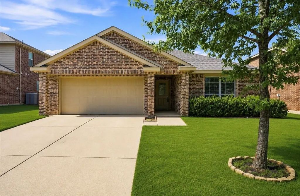 402 Fountain View Lane, Josephine