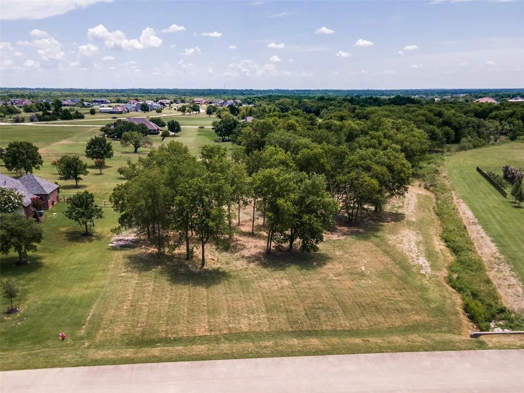 333 Hidden Pass, Royse City