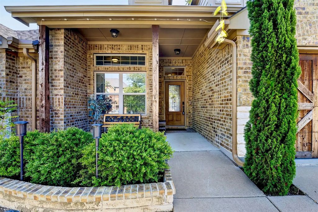 1512 Barrolo Drive, McLendon Chisholm