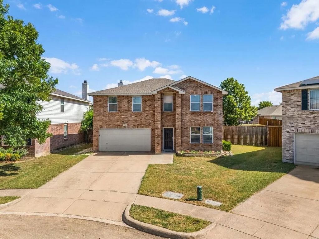 1741 Baxter Springs Drive, Fort Worth