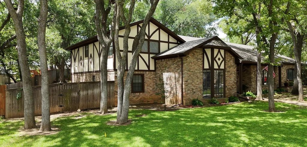 304 Paloverde Lane, Fort Worth