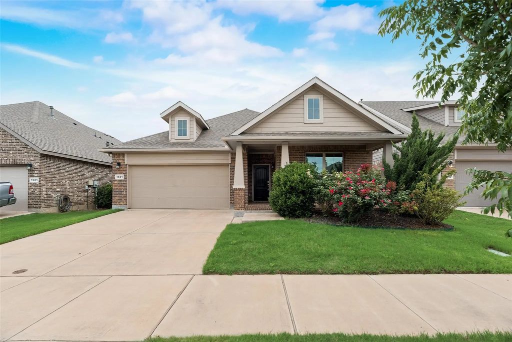 1601 Bunting Drive, Argyle