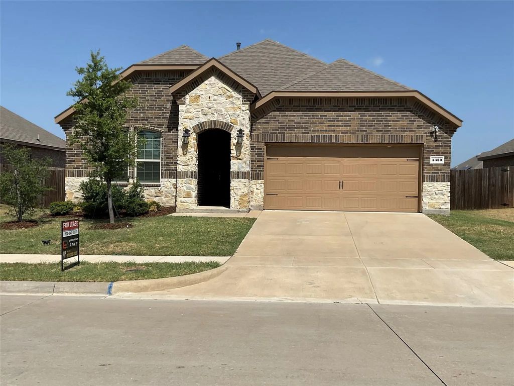 4320 Shadow Drive, Forney