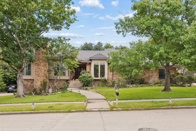 205 Balboa Street, Irving