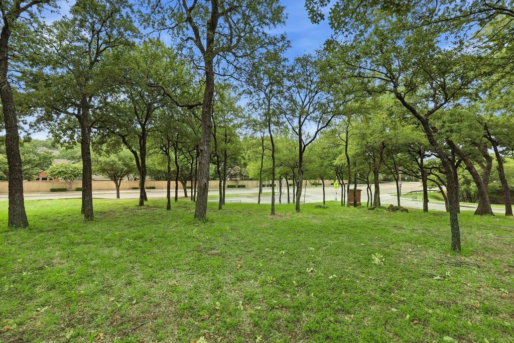 6616 Glenhope Circle N, Colleyville