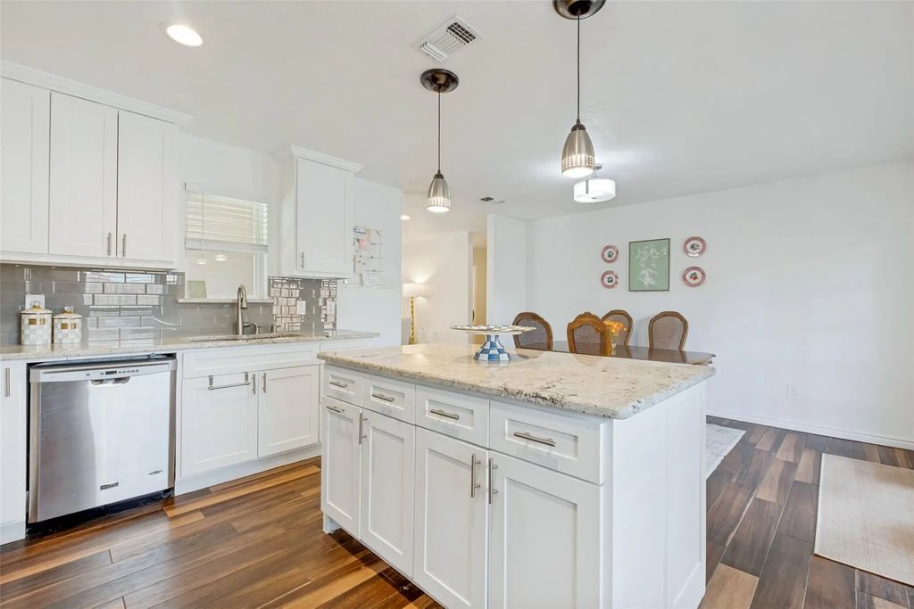 6509 E Lovers Lane, Dallas