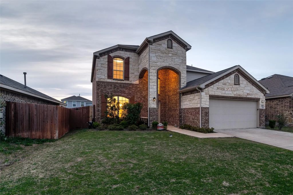 1965 Travertine Avenue, Forney