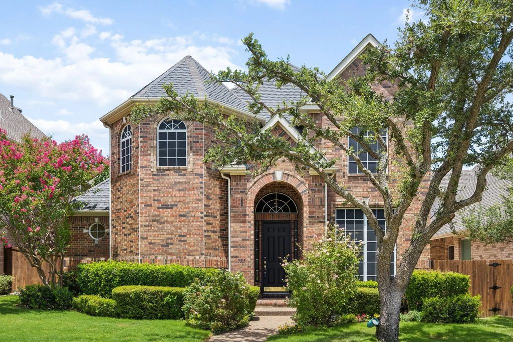 3315 Garrett Drive, Irving