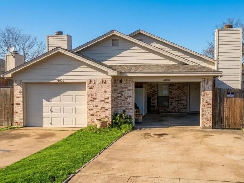 6800 S Creek Drive, Fort Worth