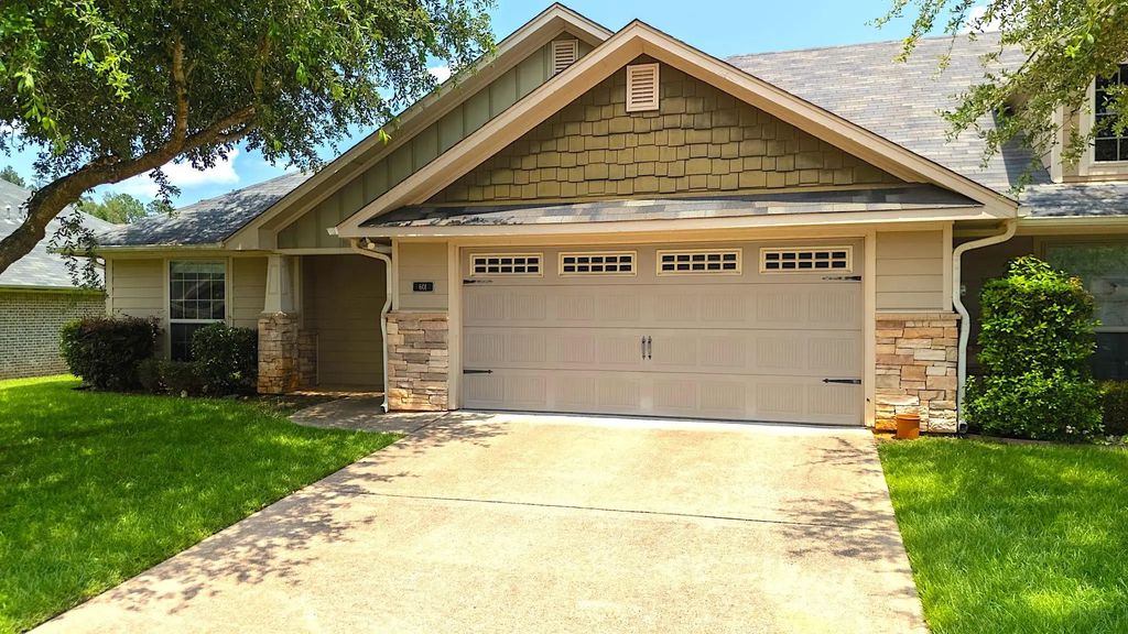 421 W Cumberland Road 601, Tyler