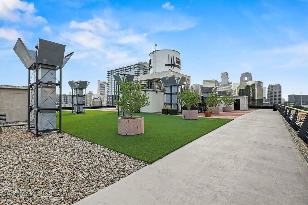 2220 Canton Street 507, Dallas