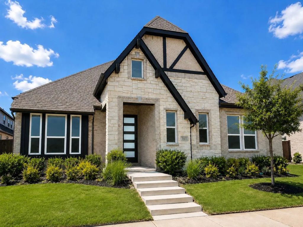 1811 Lande Street, Farmers Branch