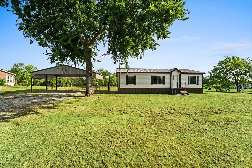 3634 County Road 2621, Caddo Mills