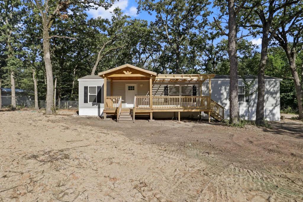 111 Kathy Circle, Mabank