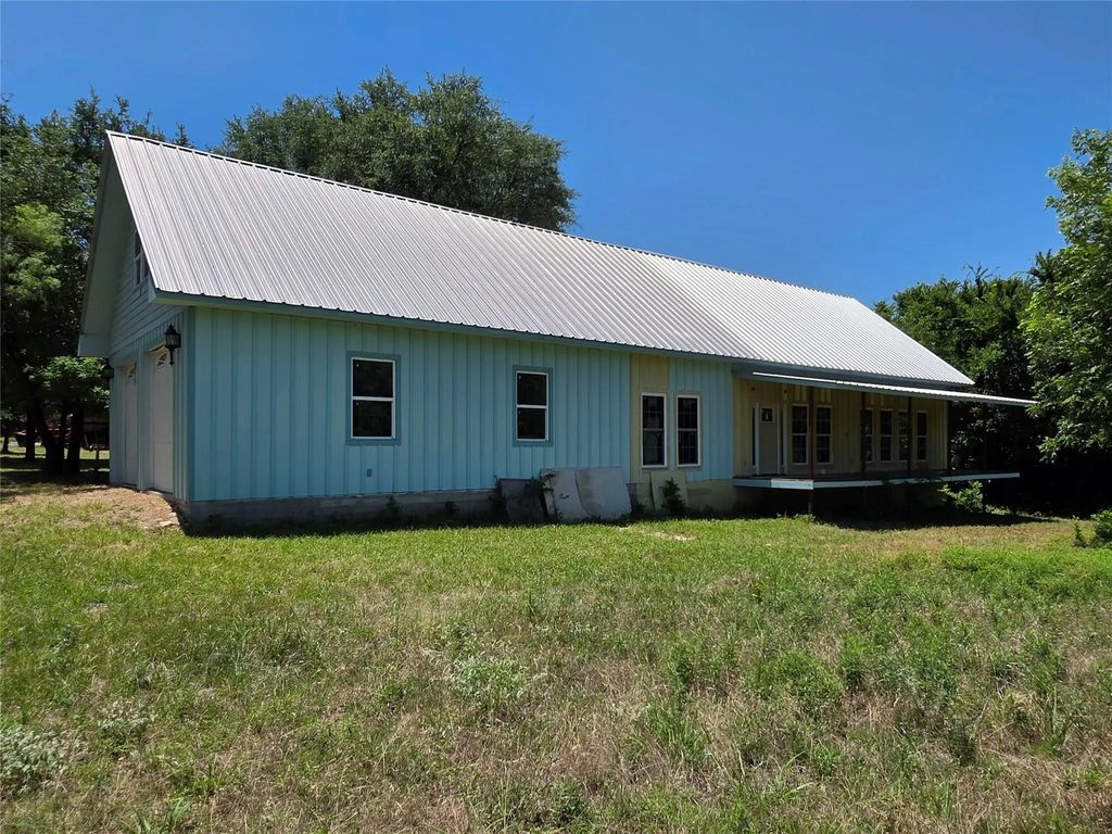 16695 County Road 421, Cross Plains