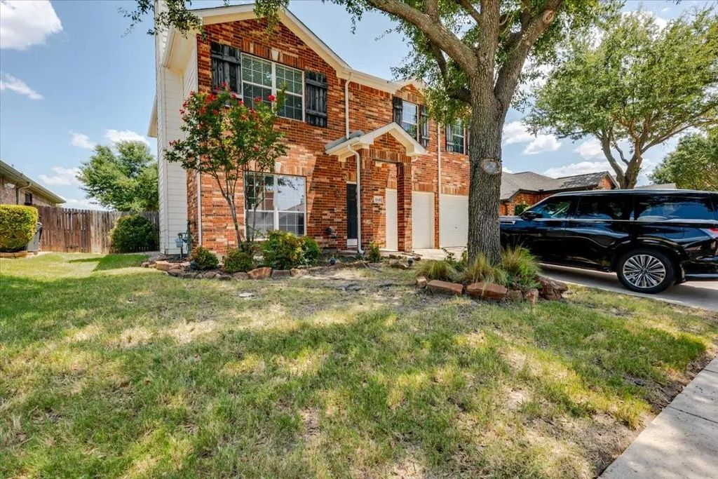 11648 Aspen Creek Drive, Fort Worth