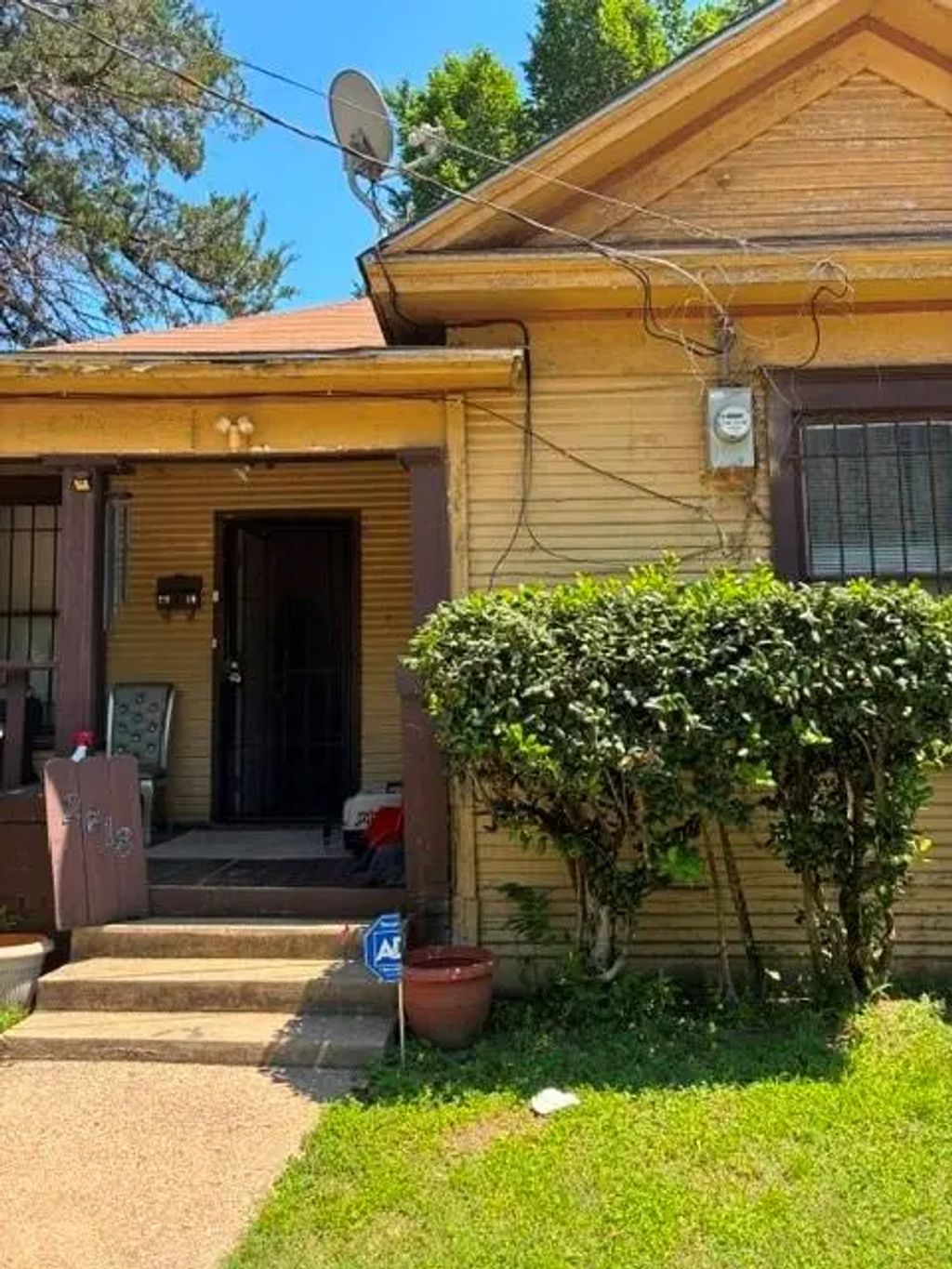 2618 Pine Street, Dallas