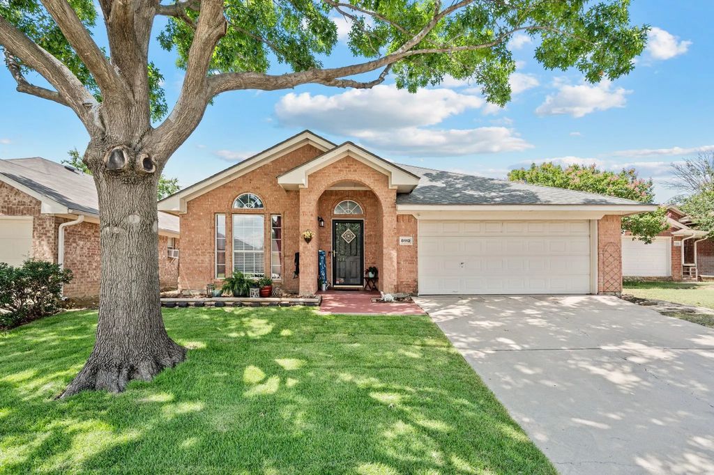8112 Heritage Place Drive, Fort Worth