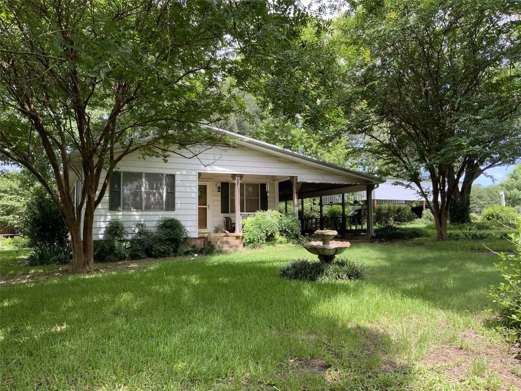 16926 County Road 4336, Larue