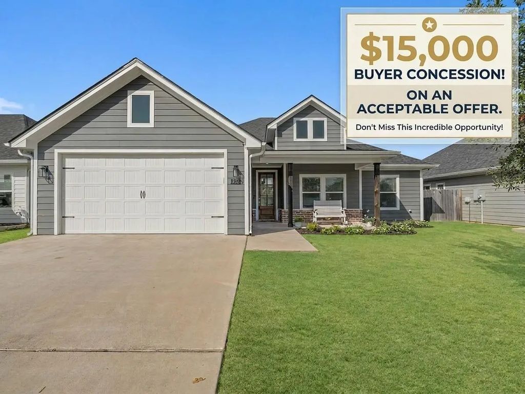 132 Swan Lake, Waco