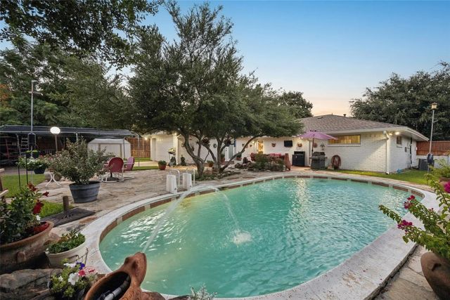 2104 Westlake Drive, Plano