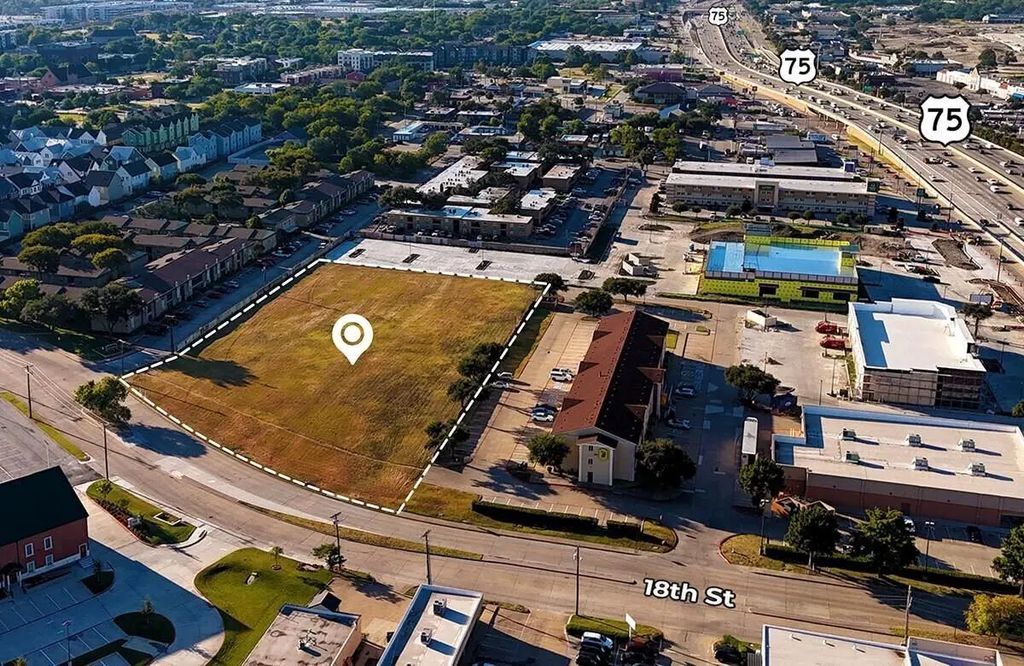 18th Street, Plano