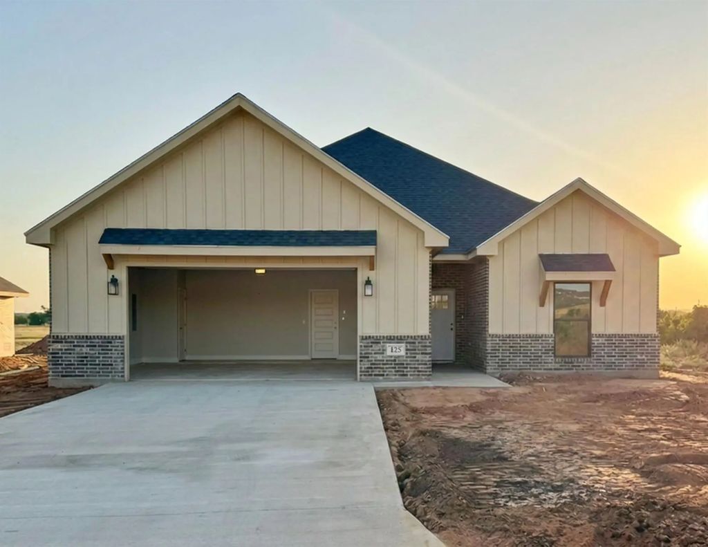 125 Bluestem Road, Abilene
