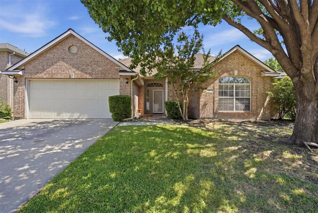4013 Azalea Drive, Haltom City