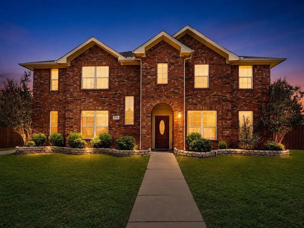 2932 Lost Creek Court, Rockwall