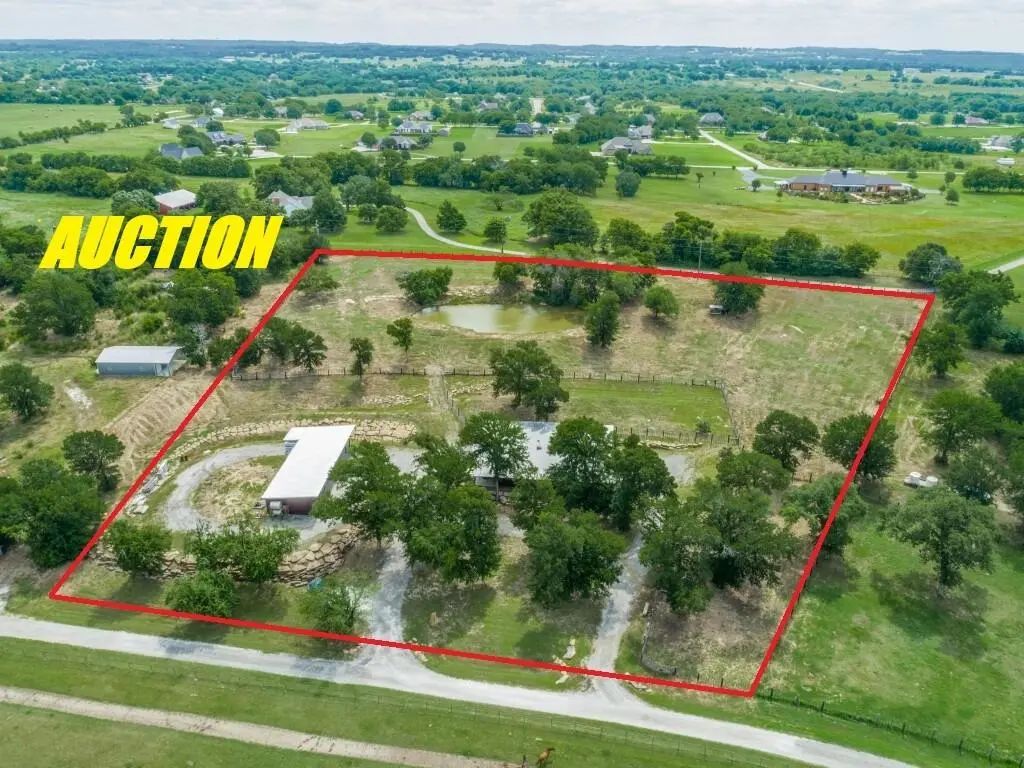 1746 S Fm 372, Gainesville