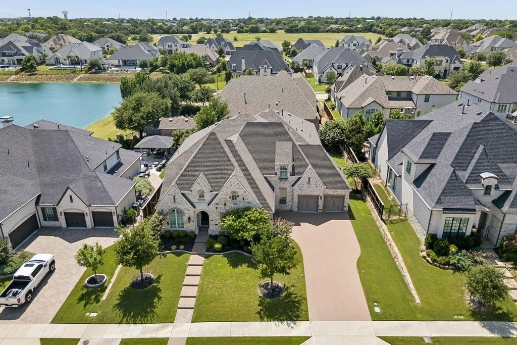 811 Shackleford Lane, Prosper