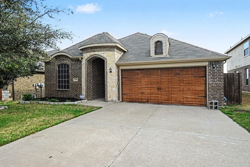 6154 Stillhouse Lane, Fort Worth