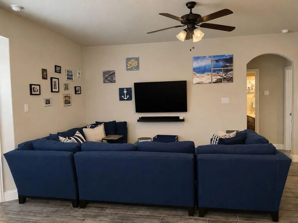 4002 Chesapeake Way, Melissa