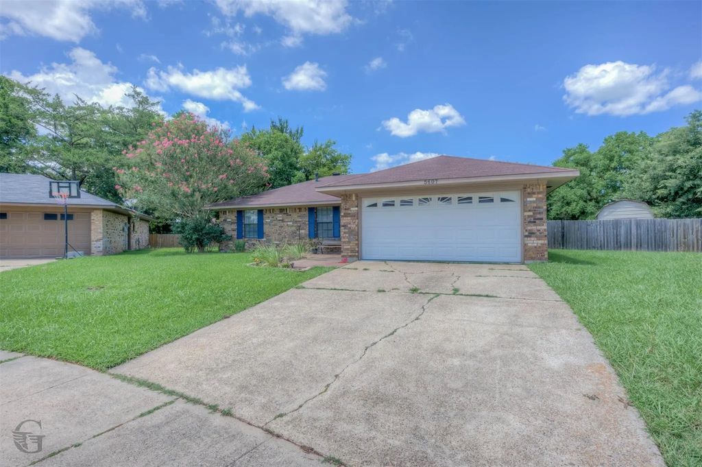 5607 James Scott Circle, Bossier City