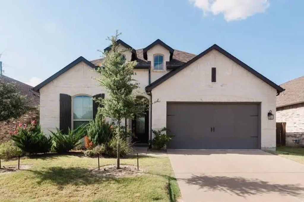 625 Claverton Lane, Forney