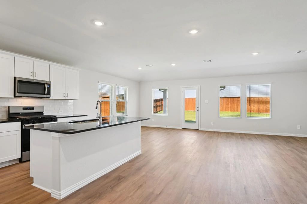 308 Winchester Lane, Sherman