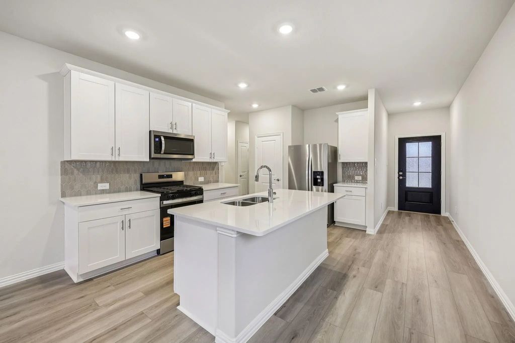 300 Winchester Lane, Sherman