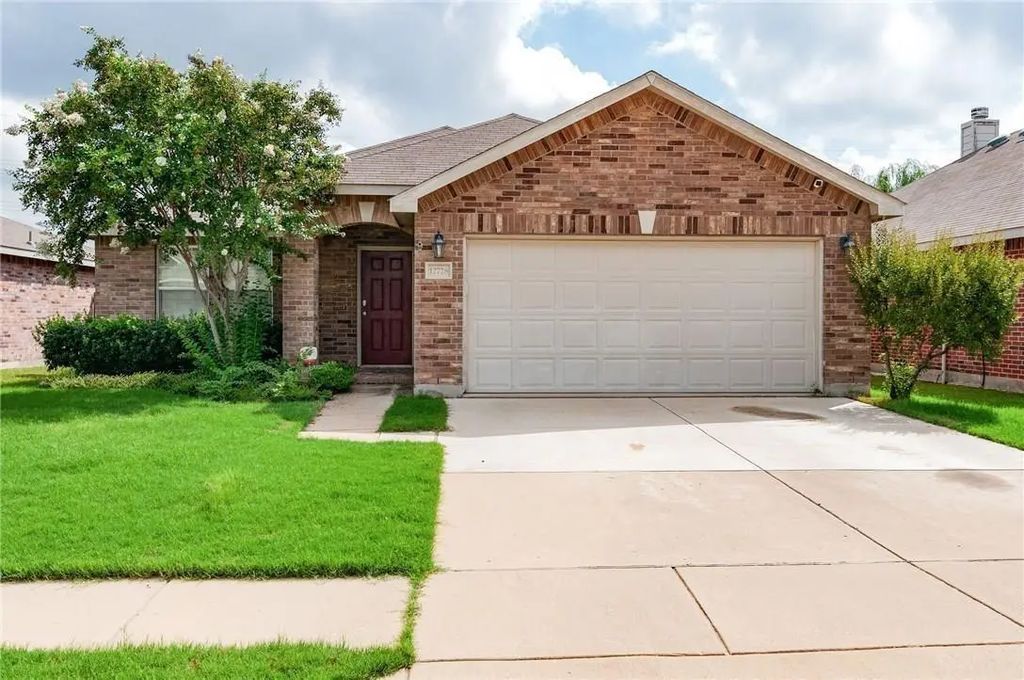 12728 Foxpaw Trail, Fort Worth