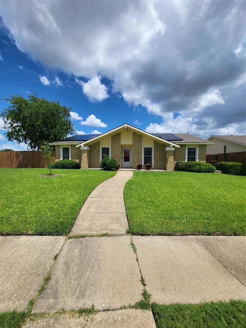 3020 Rockett Drive, Carrollton