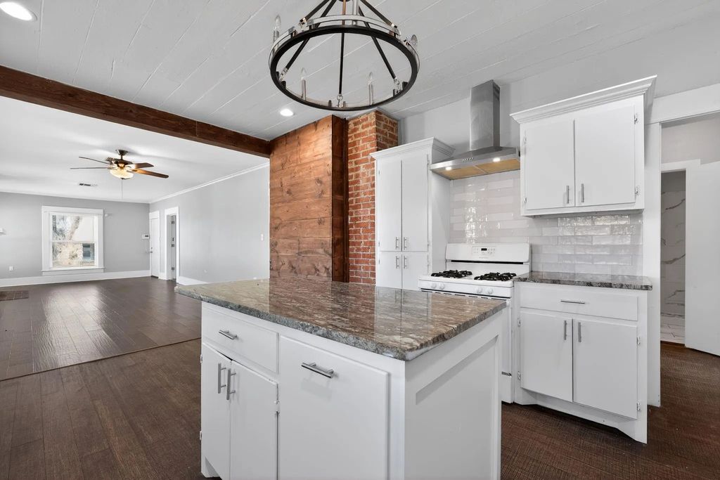 528 N 31st Street, Waco