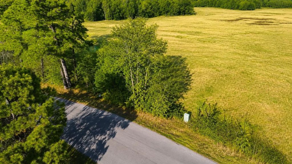562 Cr 4430, Winnsboro
