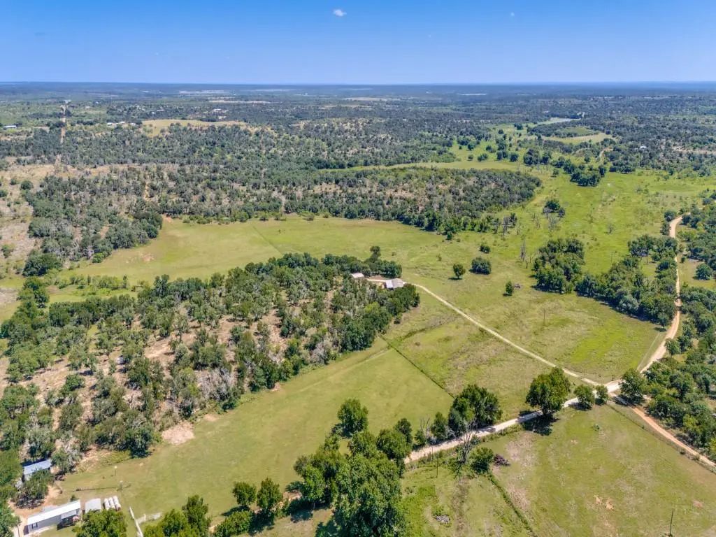2356 Cr 211, Richland Springs