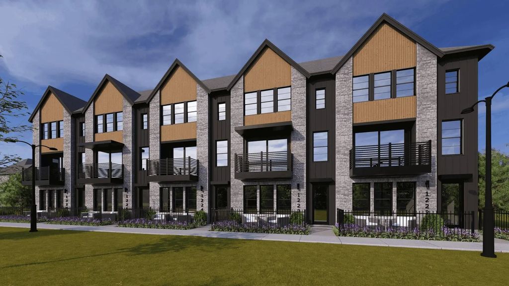 14703 Live Oak Circle, Addison