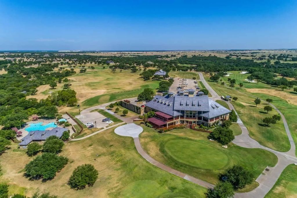 7124 Turnberry Circle, Cleburne